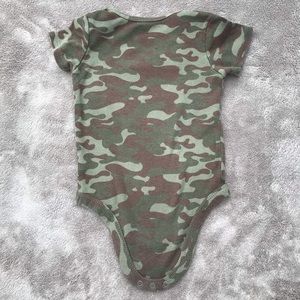 One Pieces - Major Cutie Army Onsie Snap Green Camo Short Sleev One Pieces - Major Cutie Army Onsie Snap Green Camo Short Sleev